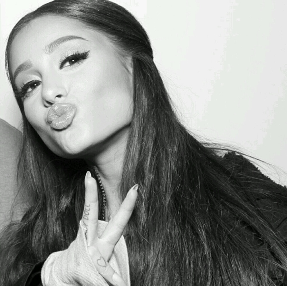 Meet your Posher, Shopping